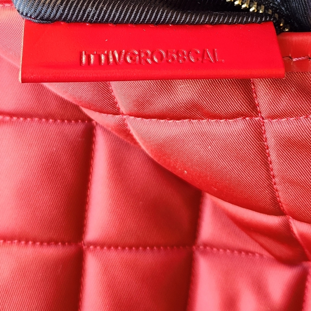 Like New Burberry Quilted Nylon & Patent Leather Hobo Bag w/ Gold Lock & COA - Picture 5 of 15